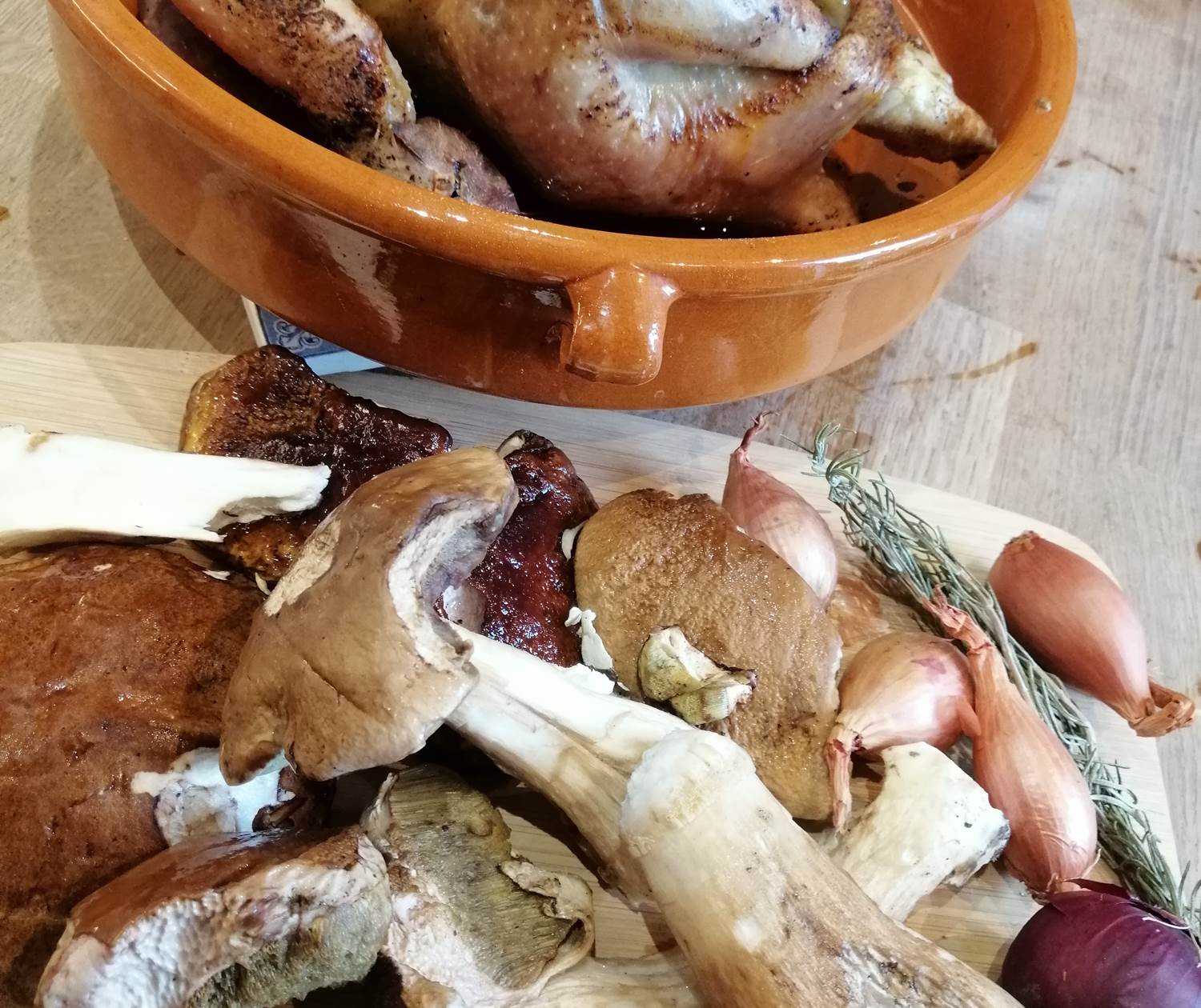 Pintade en cocotte aux cèpes