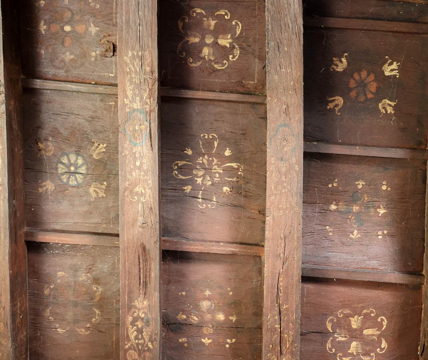 planché et peinture remarquable au Château de Saint-Chamarand dans le Lot
