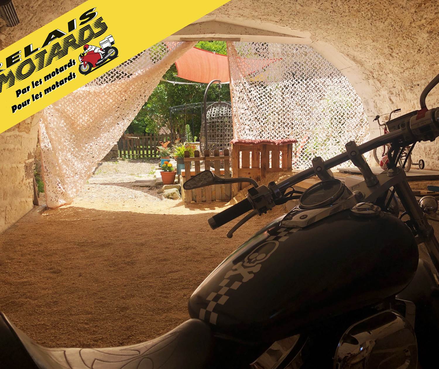 Chateau de Saint Chamarand, Relais Motards