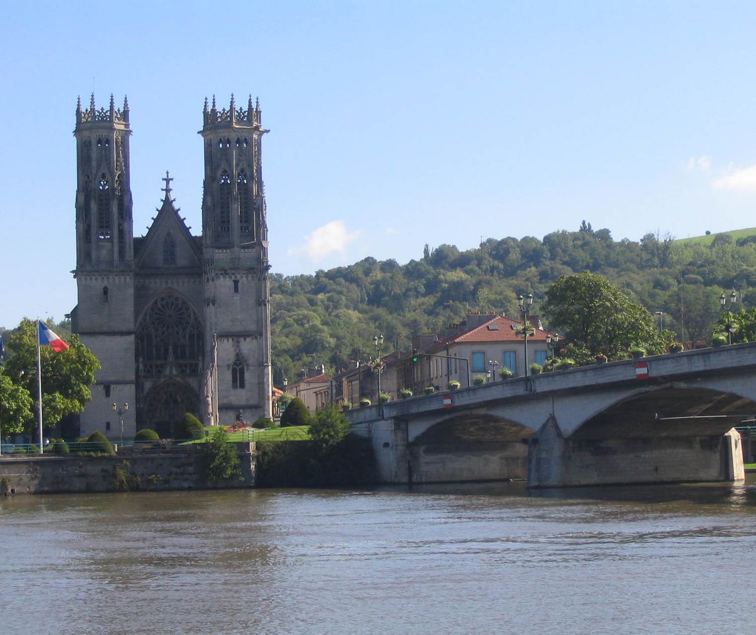 Eglise Saint Martin et Pont Gelot
