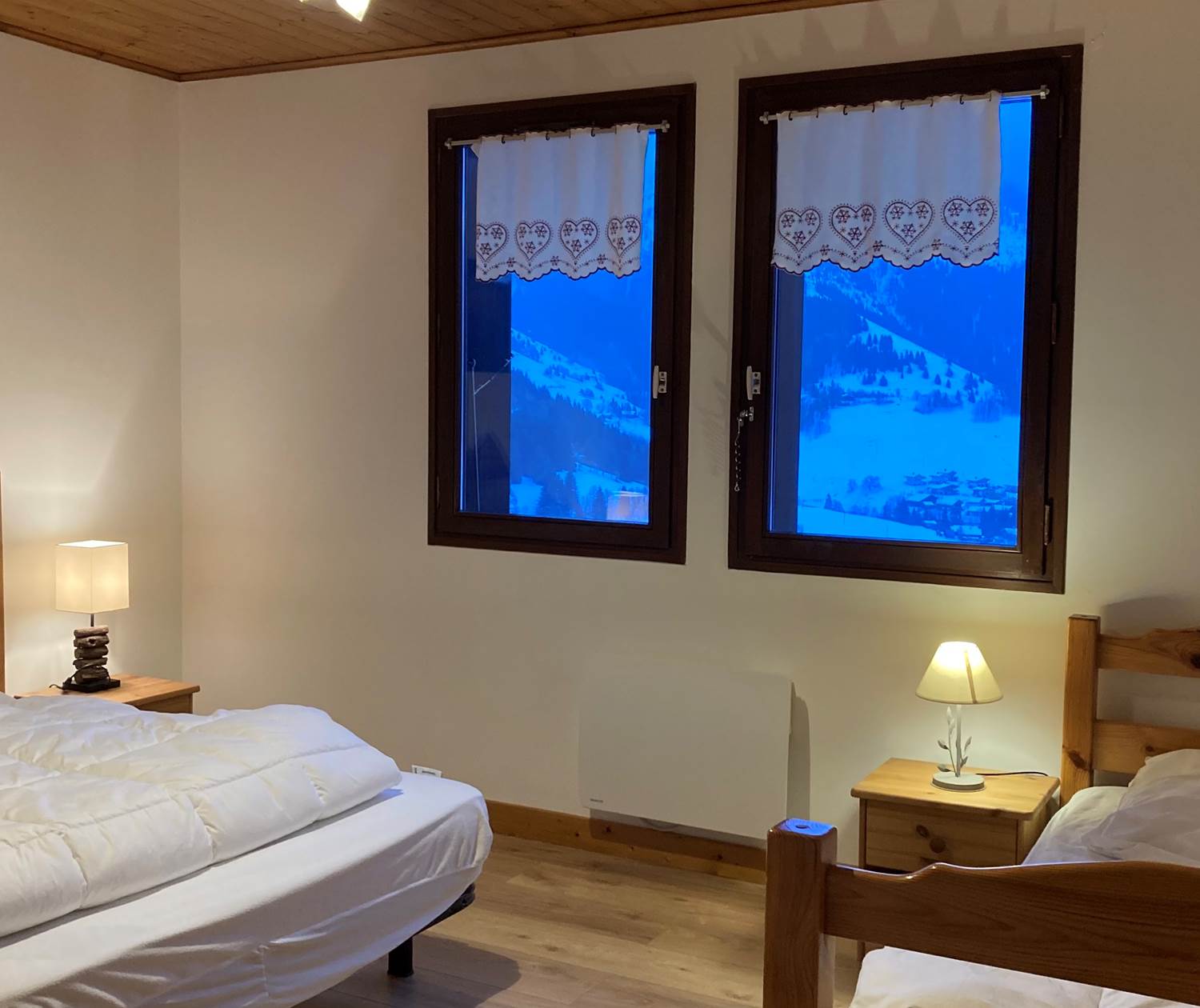 Chambre 3 1 lit double + 1 lit simple, appartement 8p