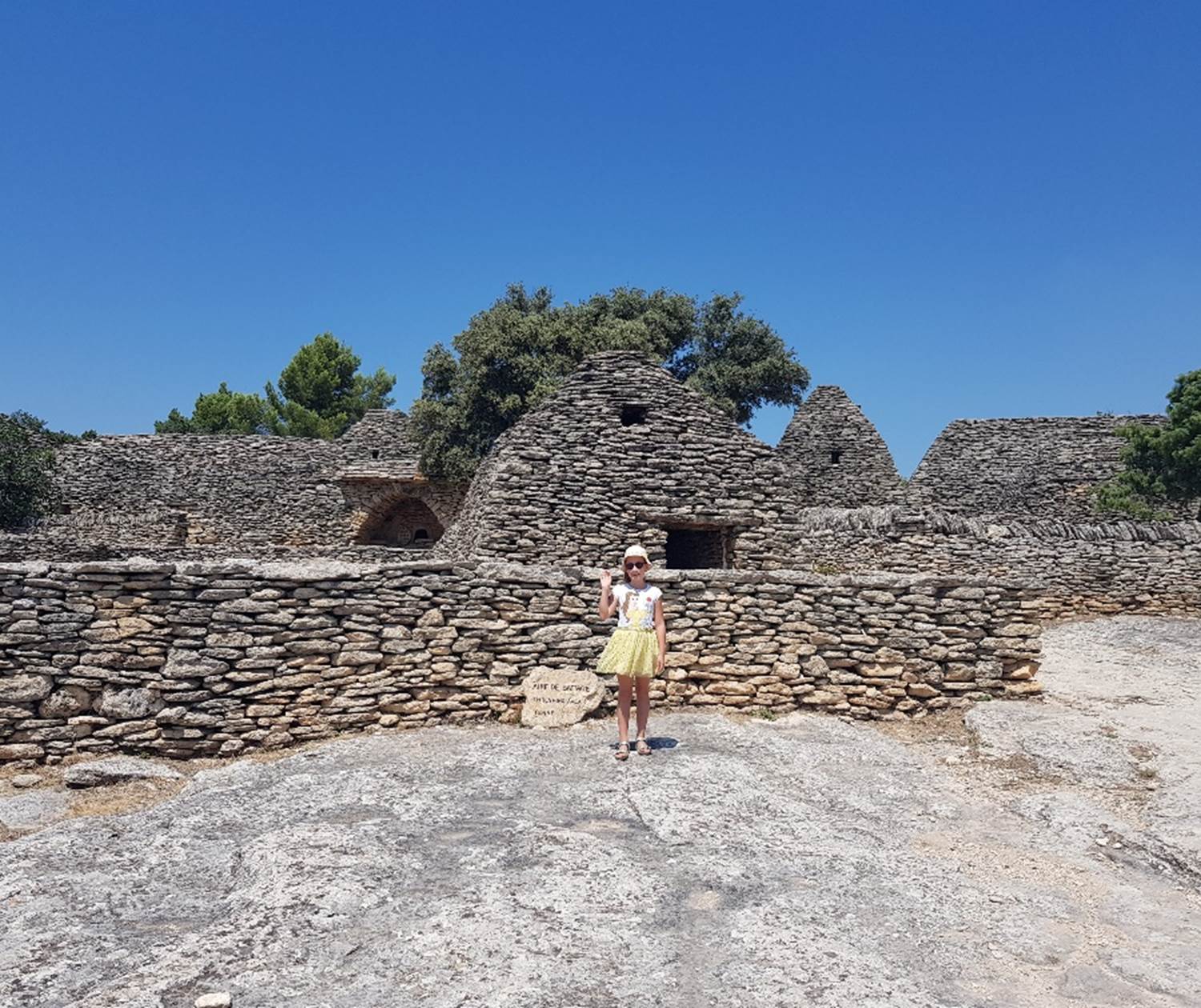 Village des Bories au pied de Gordes dans le Luberon