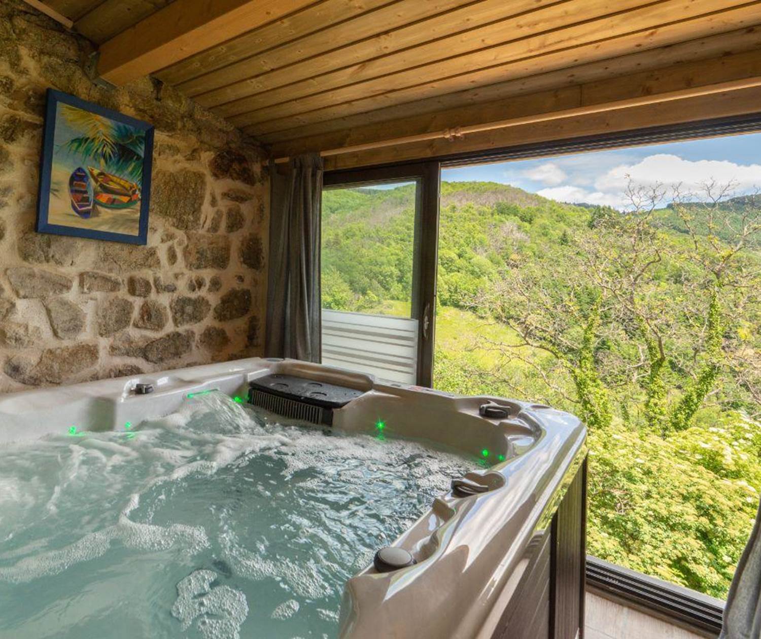 Spa La Calade Chirols Ardèche vue sur la vallée