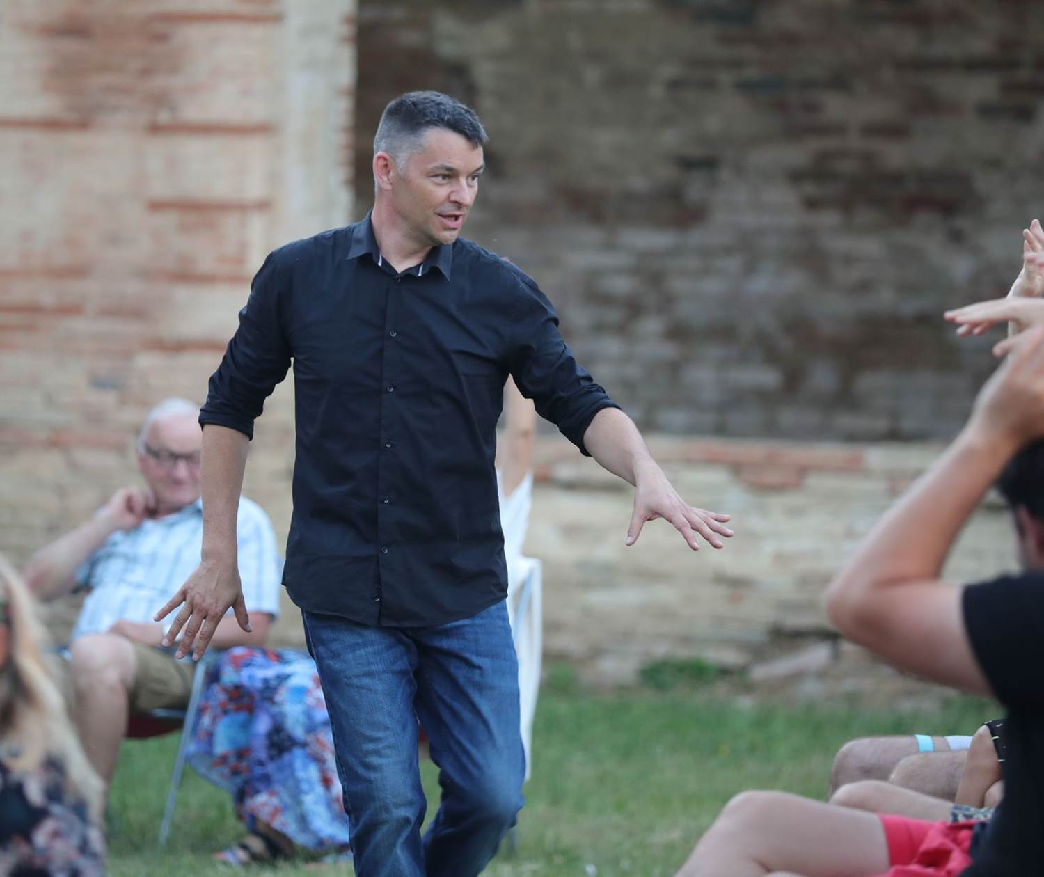 abbaye-de-belleperche-apportez-votre-chaise-©CEM