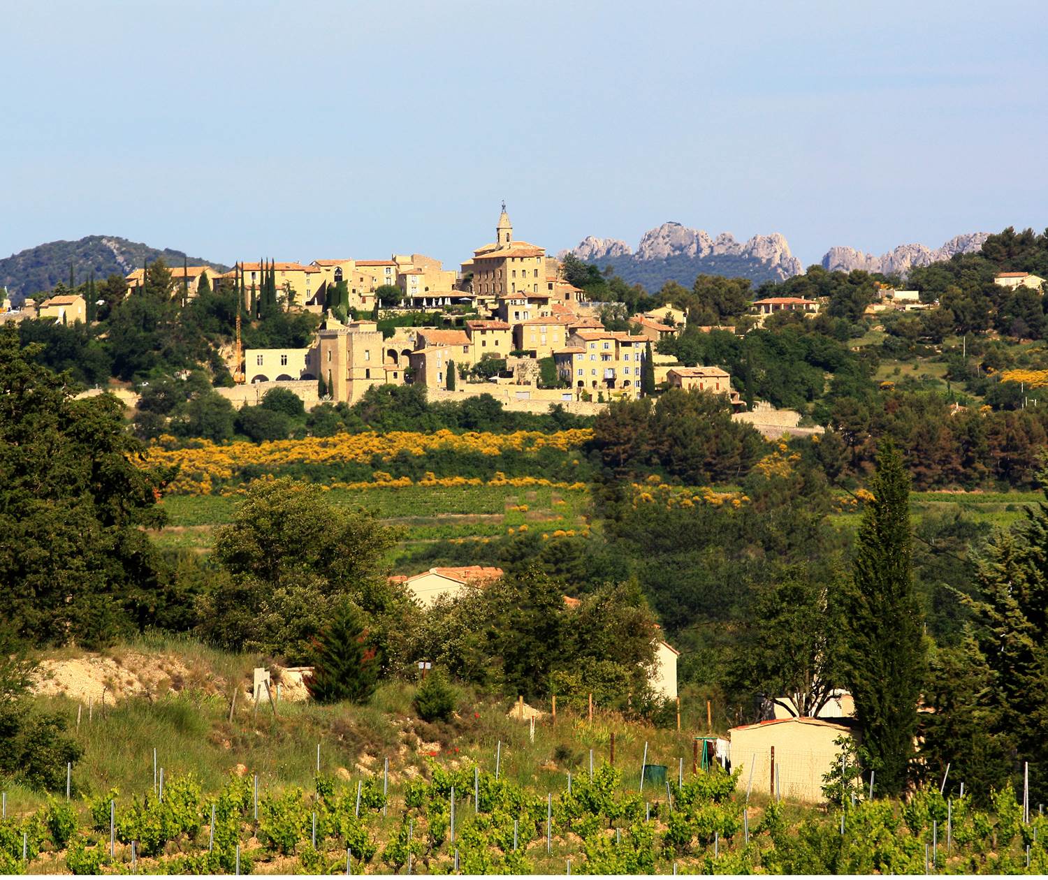 crillon le brave. Copyright. Provence guide. Hocquel.