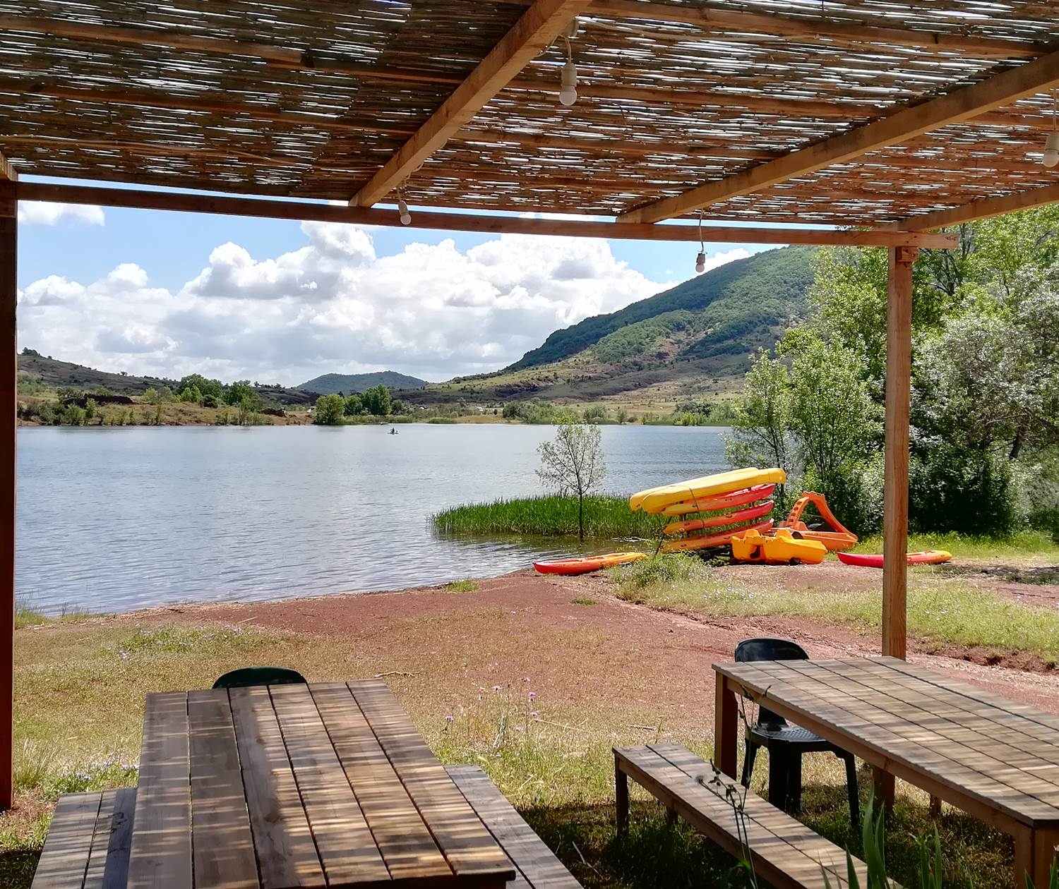 restaurants au lac Salagou