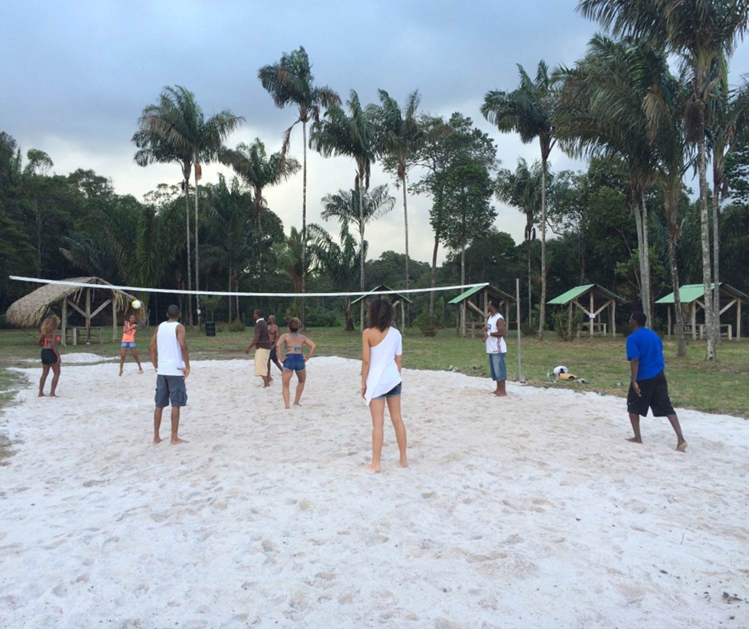 Terrain de volley-ball