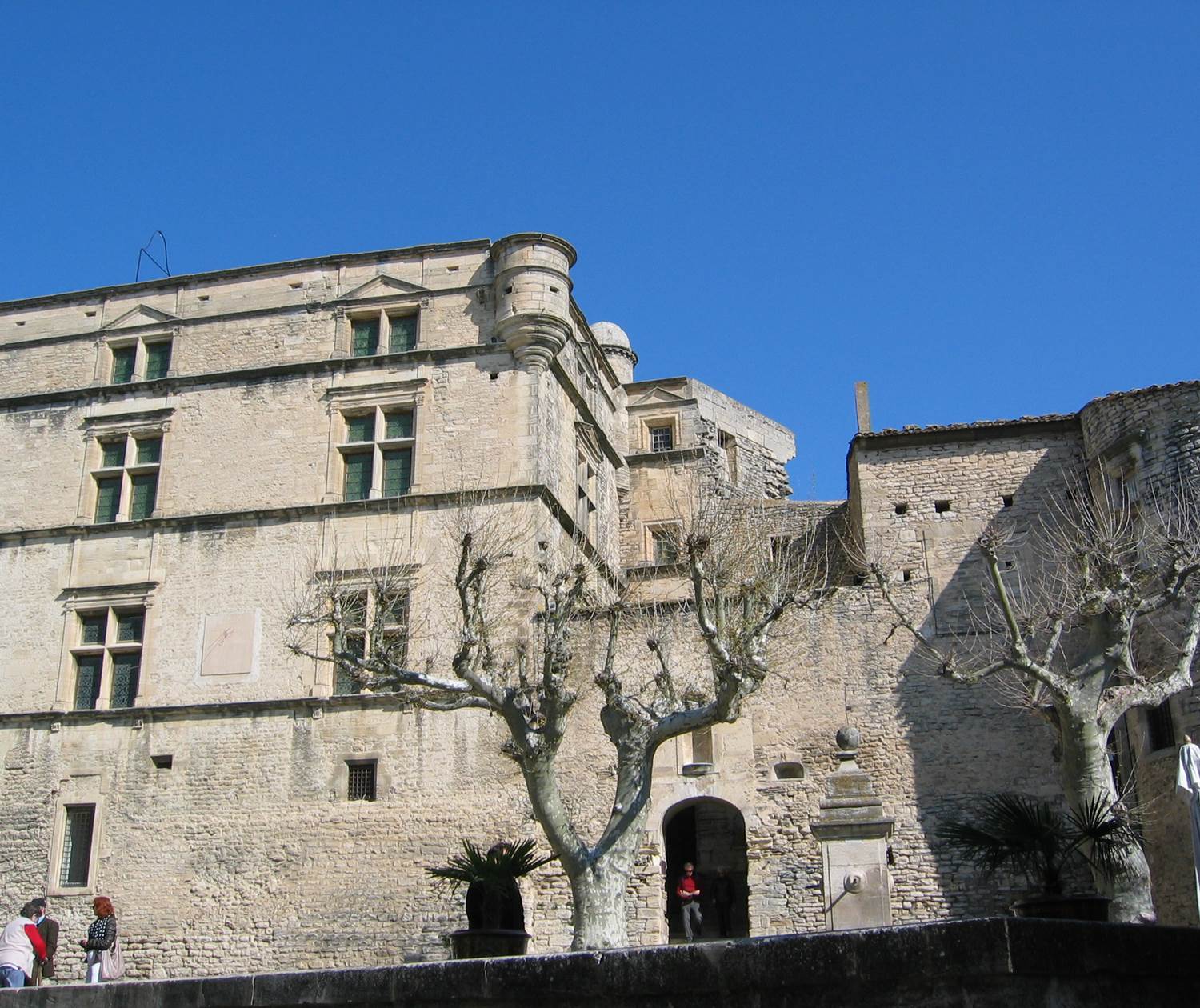 Le chateau de Gordes en hiver