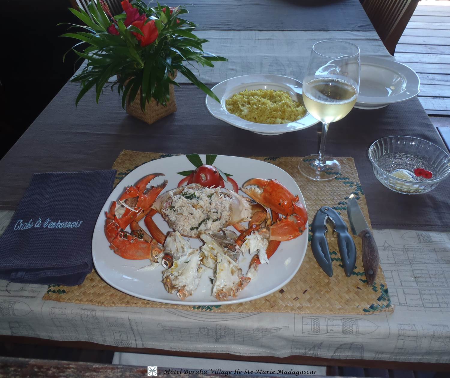 Crabe à l'entonnoir Boraha Village Ile Ste Marie Madagascar 01