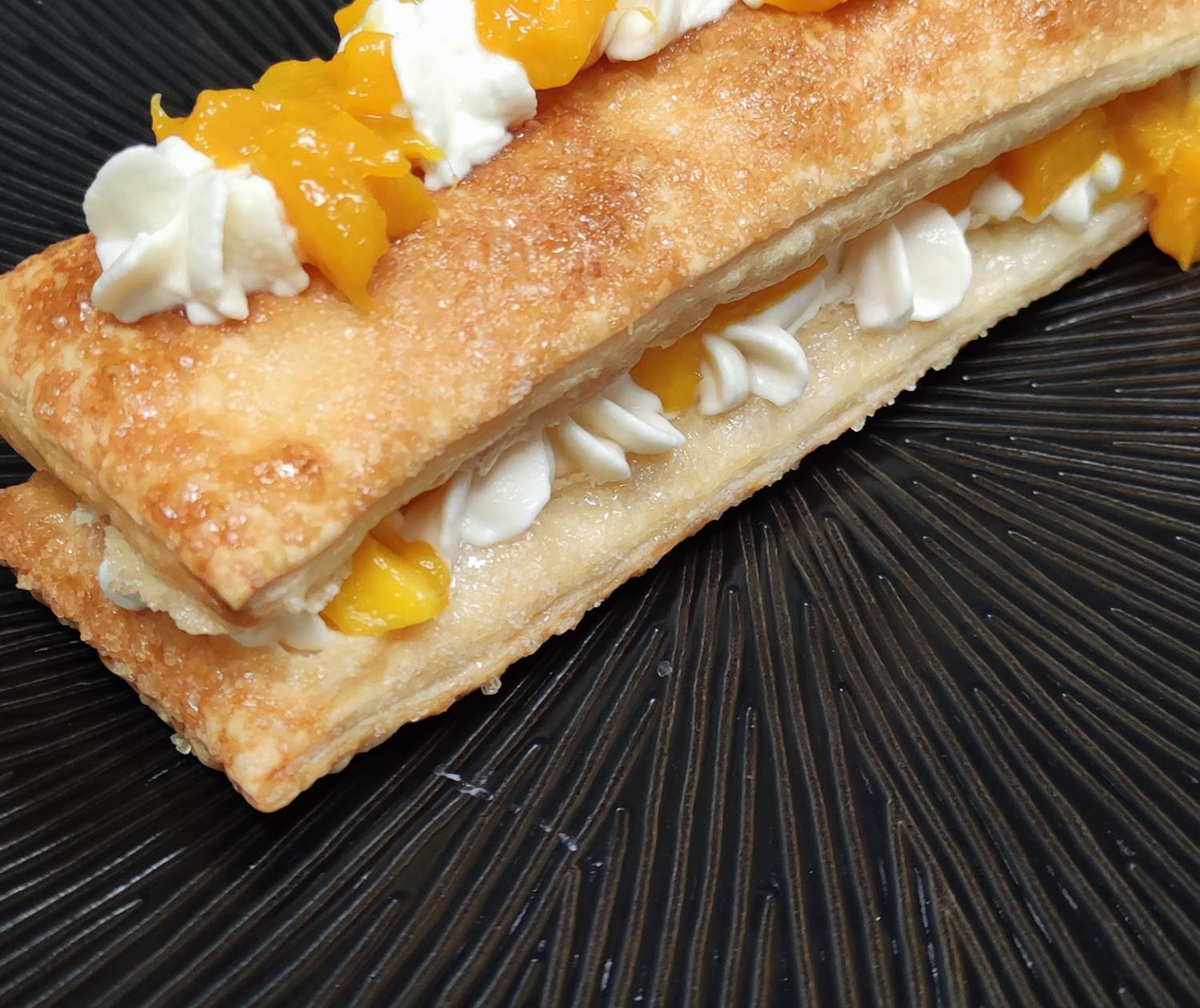 Milles feuilles chantilly mascarponne et mangues