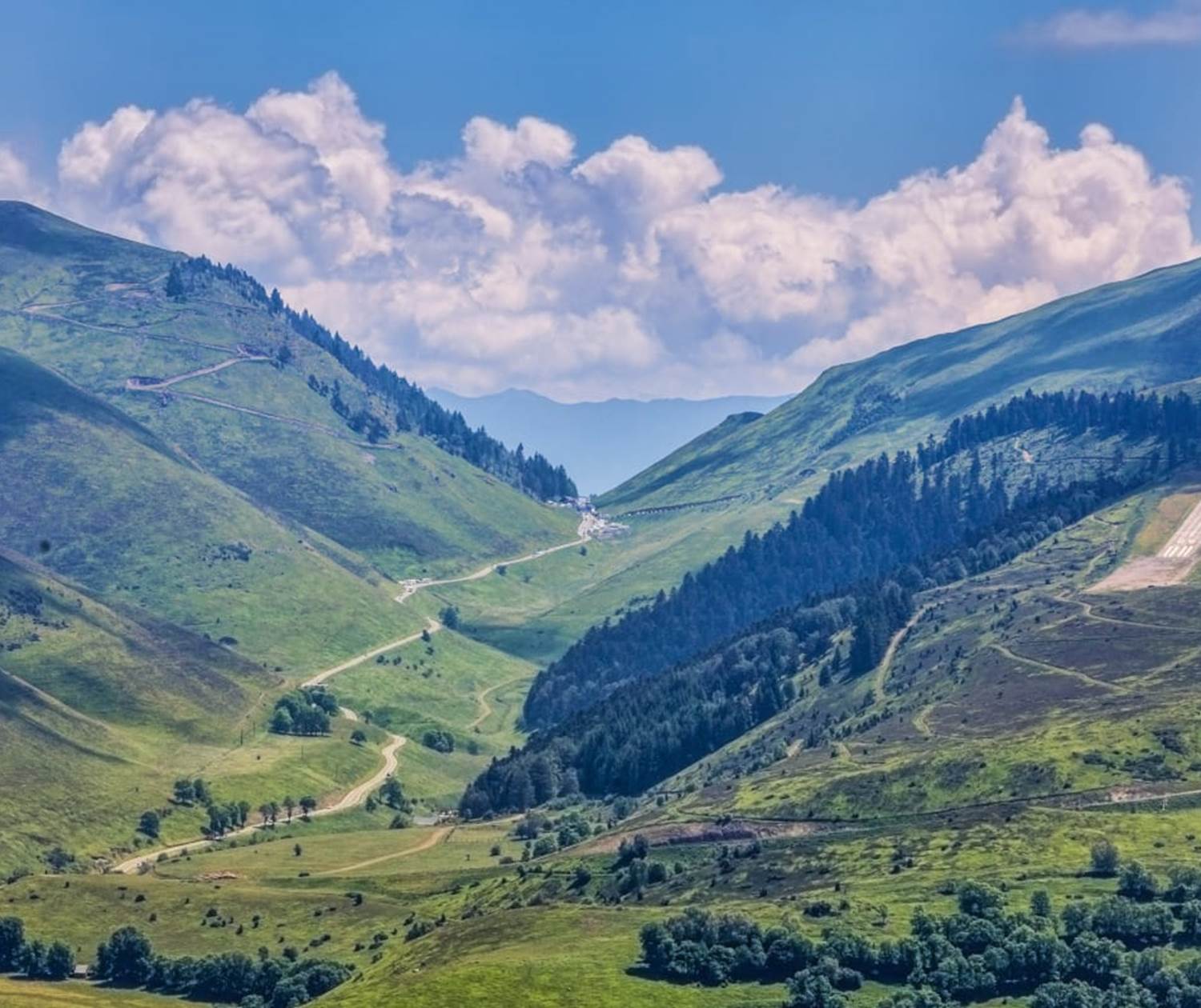 Hotel Bagnères de Luchon St Mamet Pyrénées La Rencluse