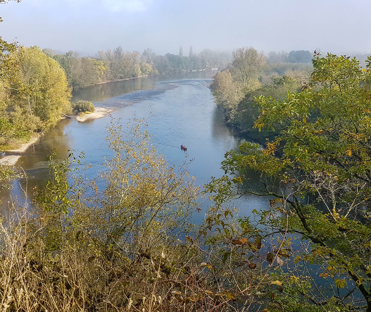 Matin d_automne en vallée de la Dordogne © Lot Tourisme - A
