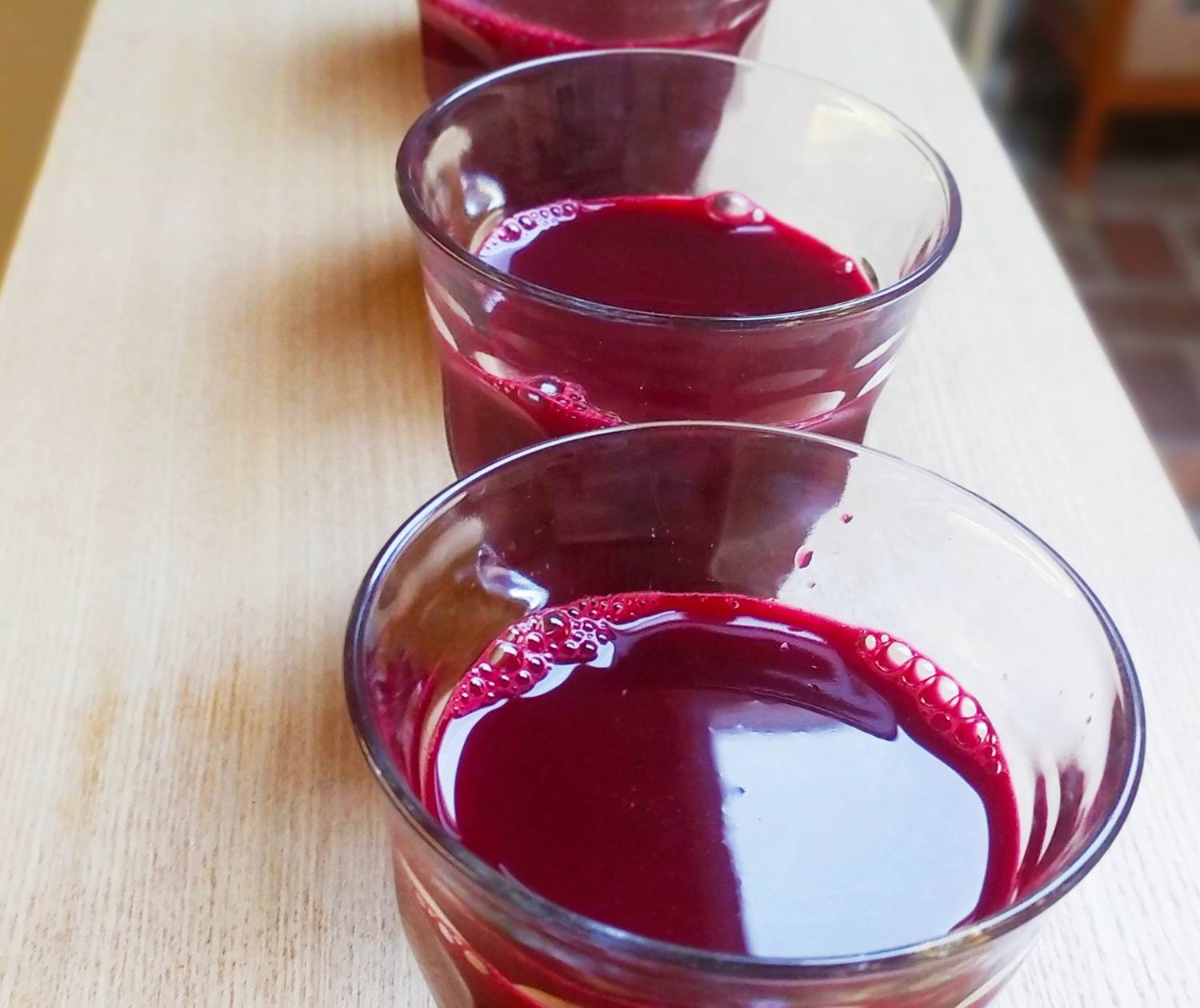 Chaque matin, un bon jus de fruits frais et bios