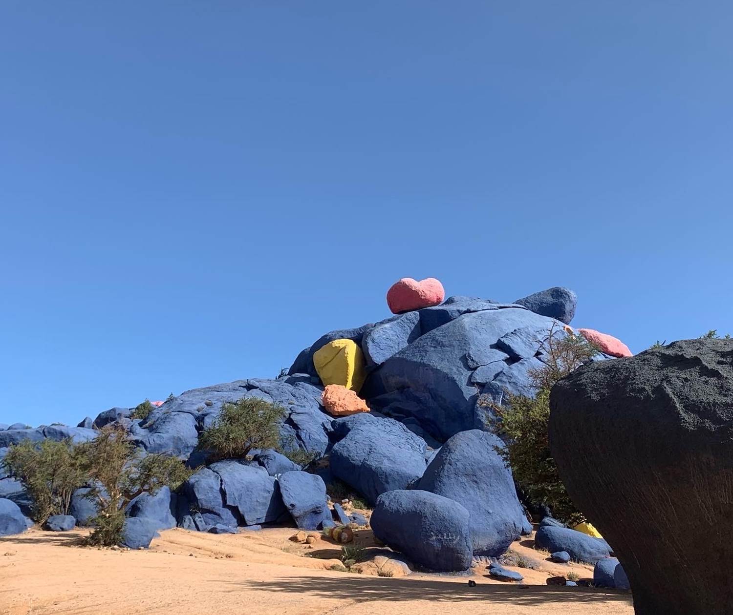 LES ROCHERS PEINTS TAFRAOUTE