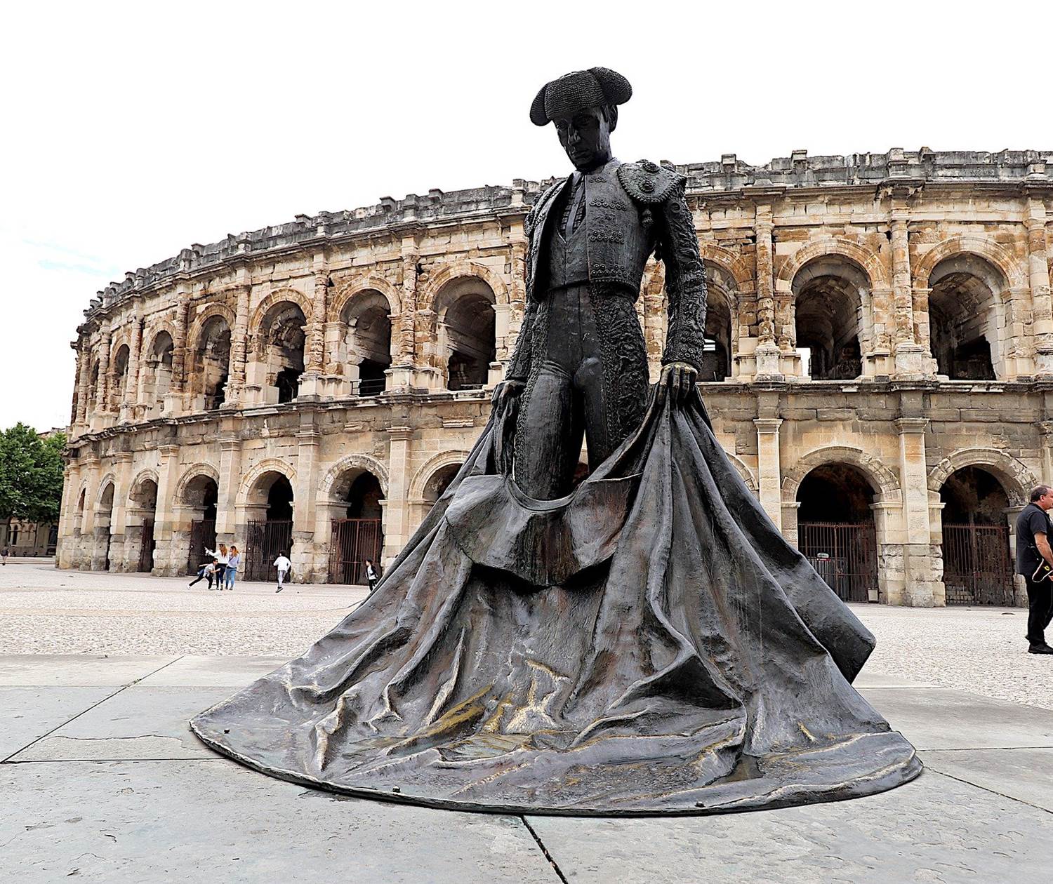nimes arenes feria torero