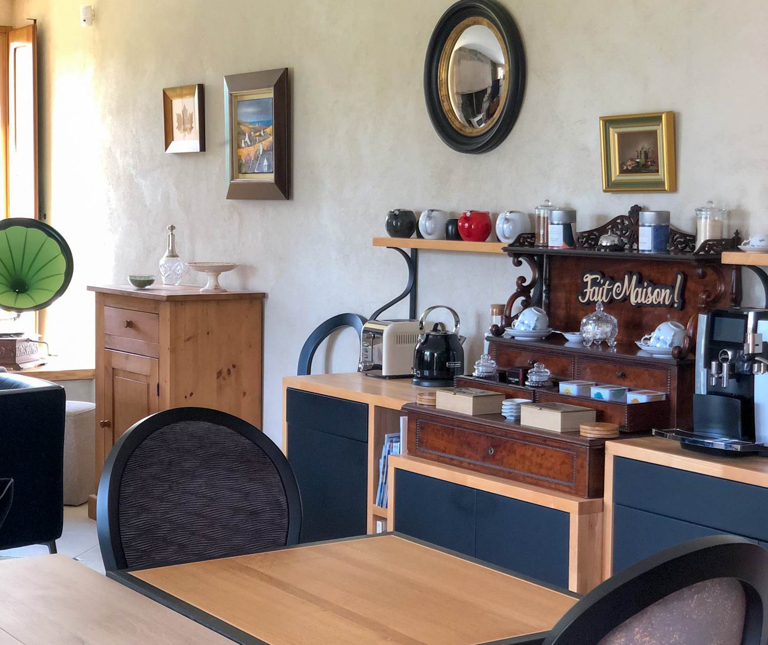 espace petit-déjeuner et boissons