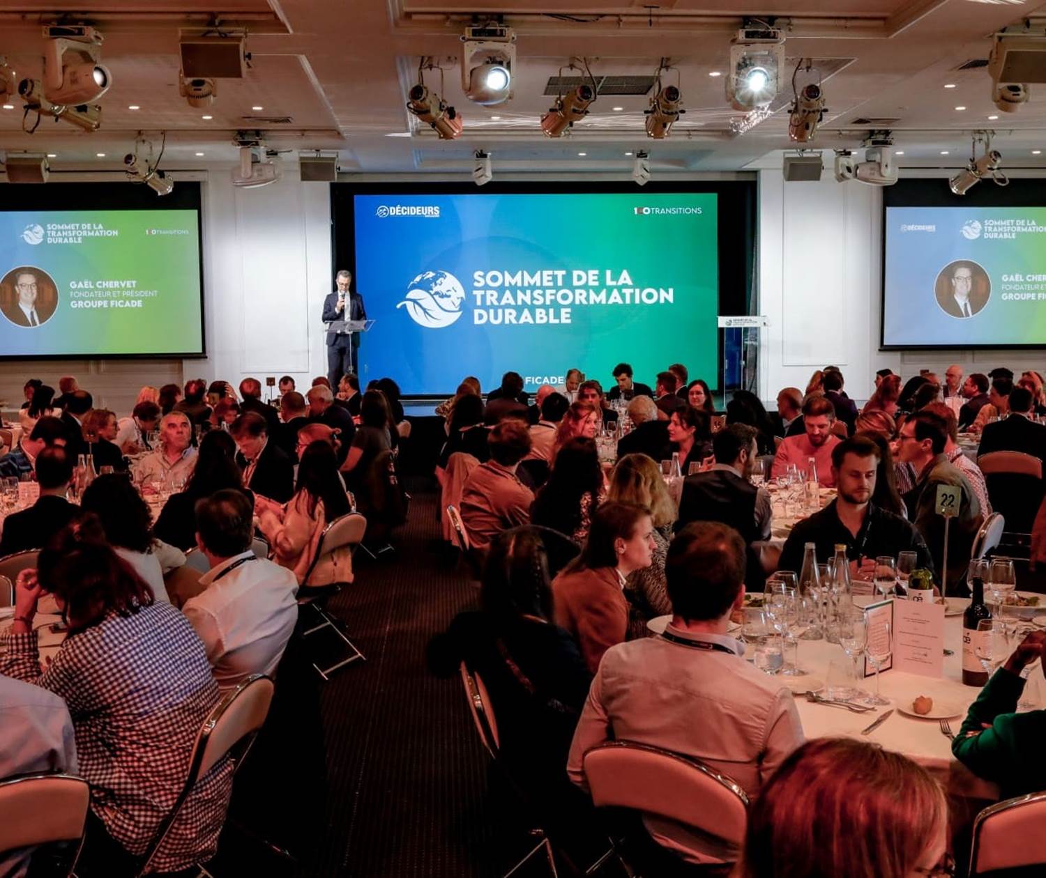 Repas des participants au salon