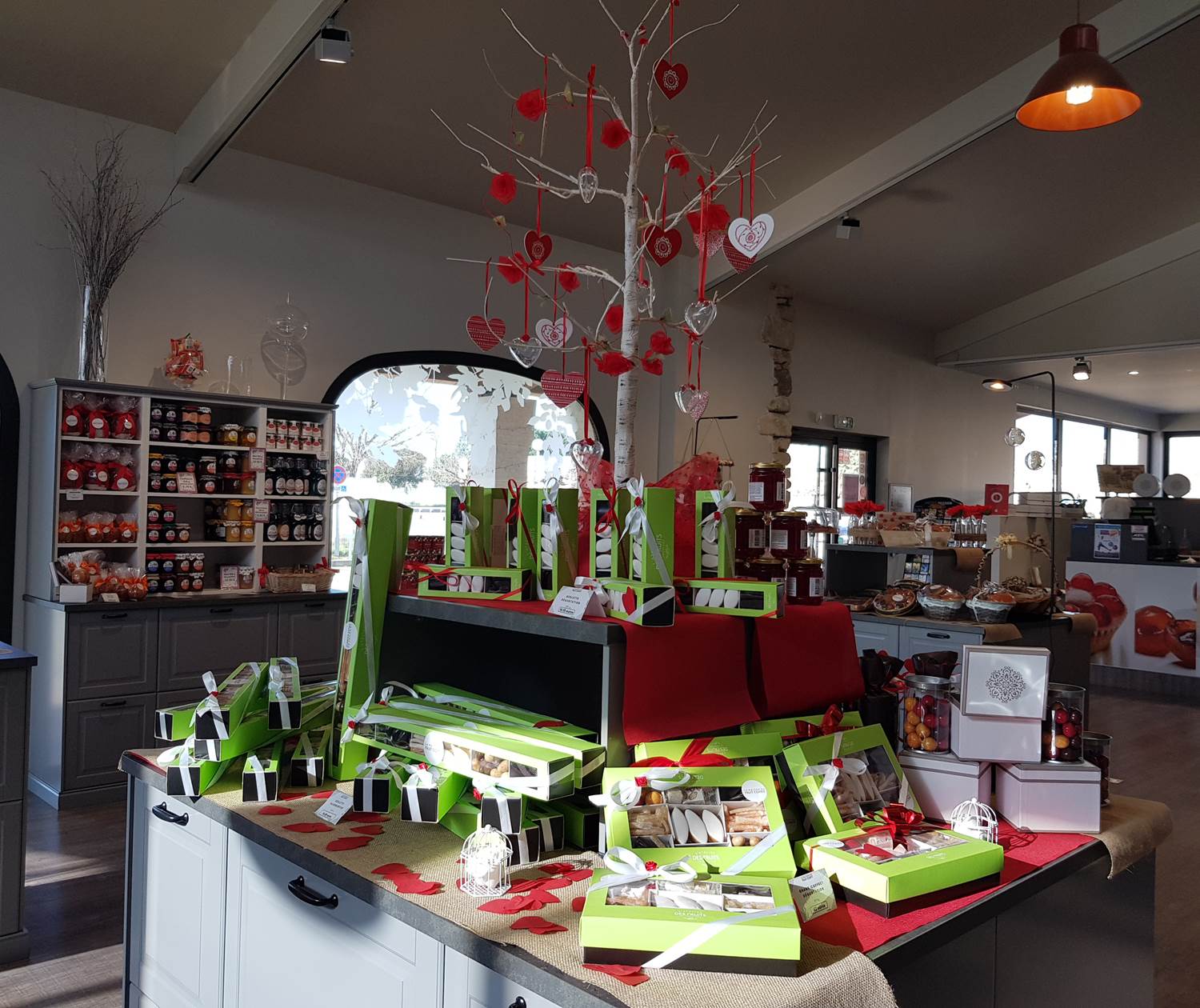 Calissons de Provence à la maison des fruits confits d'Apt