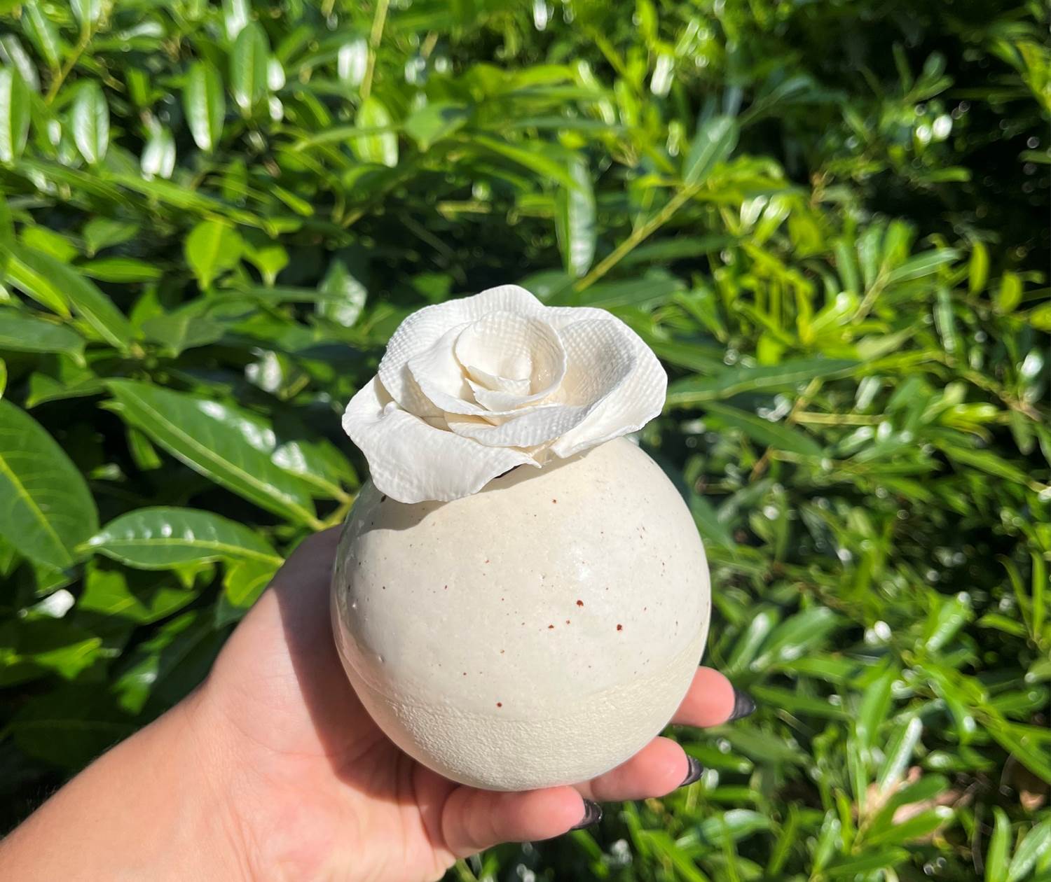 Week-end céramique - boîte pour glisser des rêves, avec sa rose en porcelaine