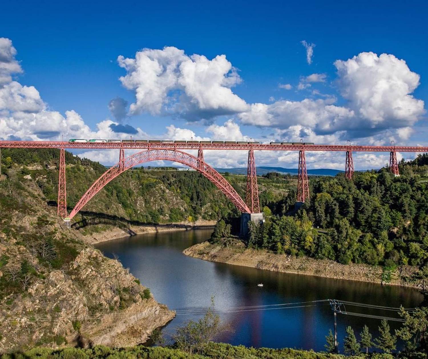 Viaduc de Garabit de Gustave Eiffel au dessus de la Truyère