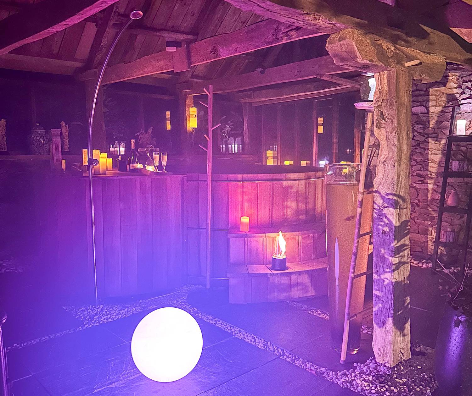 détente absolue dans ce grand bain chaud!