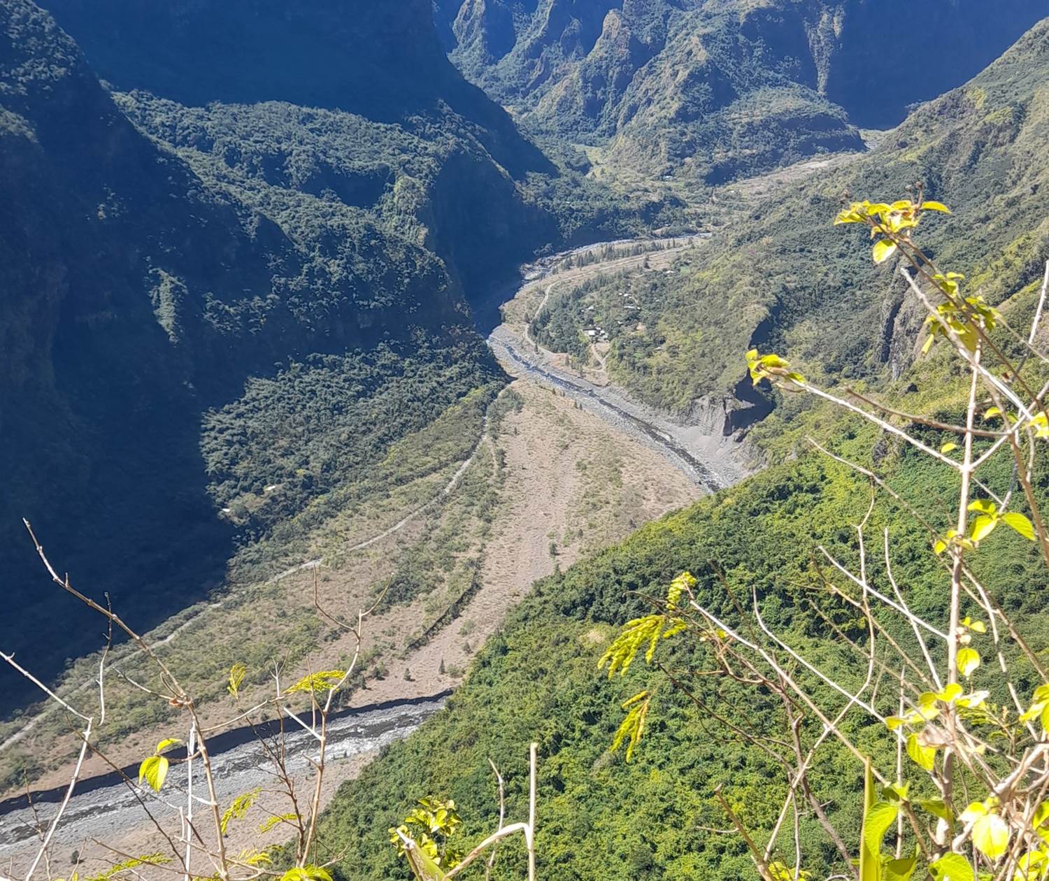 Rivière des Galets depuis la Canalisations des Orangers