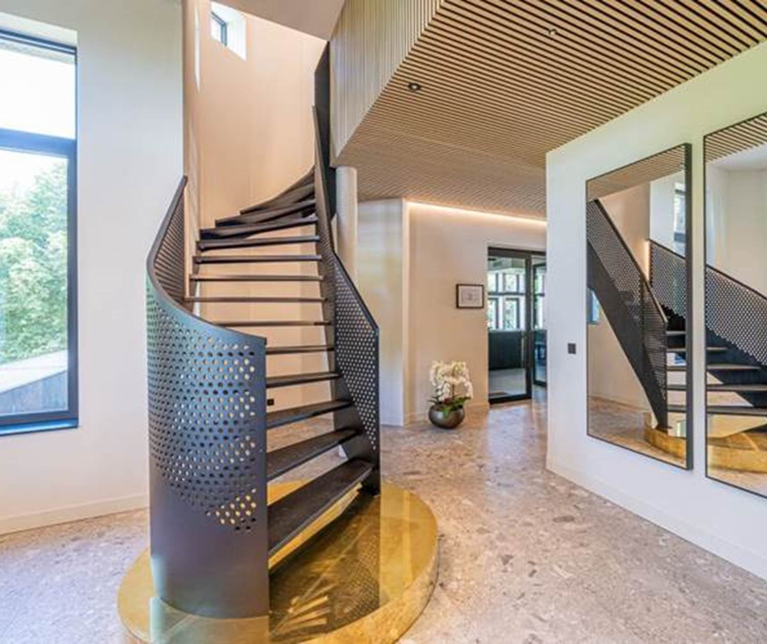 Ground floor staircase