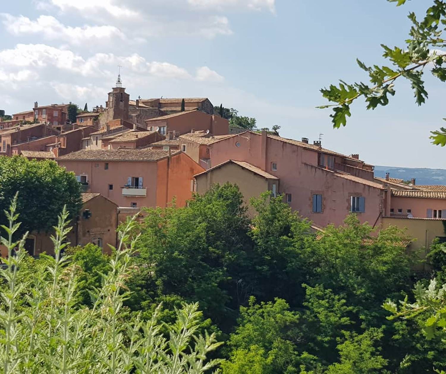 Silhouette_du village_de_Roussillon en Provence