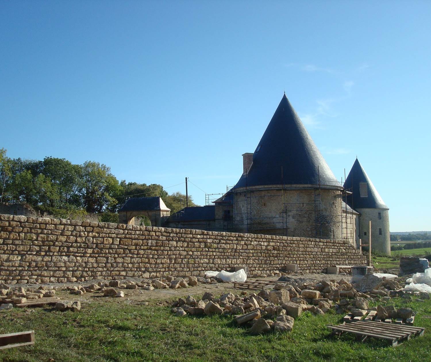 chateau de charbogne octobre 2011