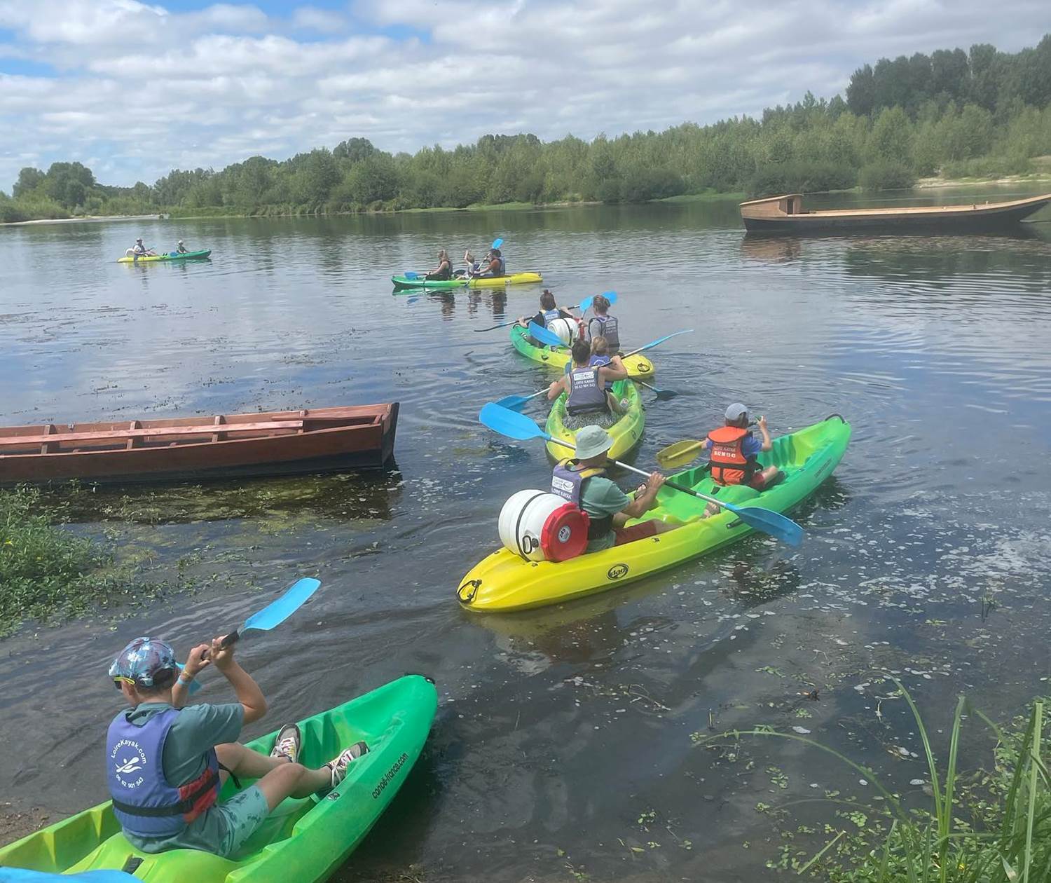 La Loire à fleur d'eau, des moments suspendus lors des belles balades de Loire Kayak.