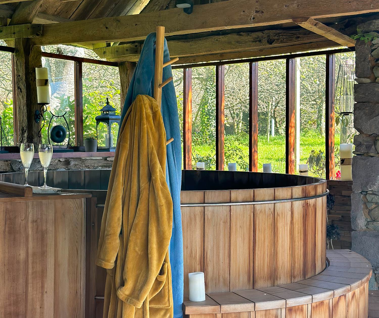 profiter des bienfaits de l'eau chaude reminéralisée au sel d'Epsom du bain Ofuro