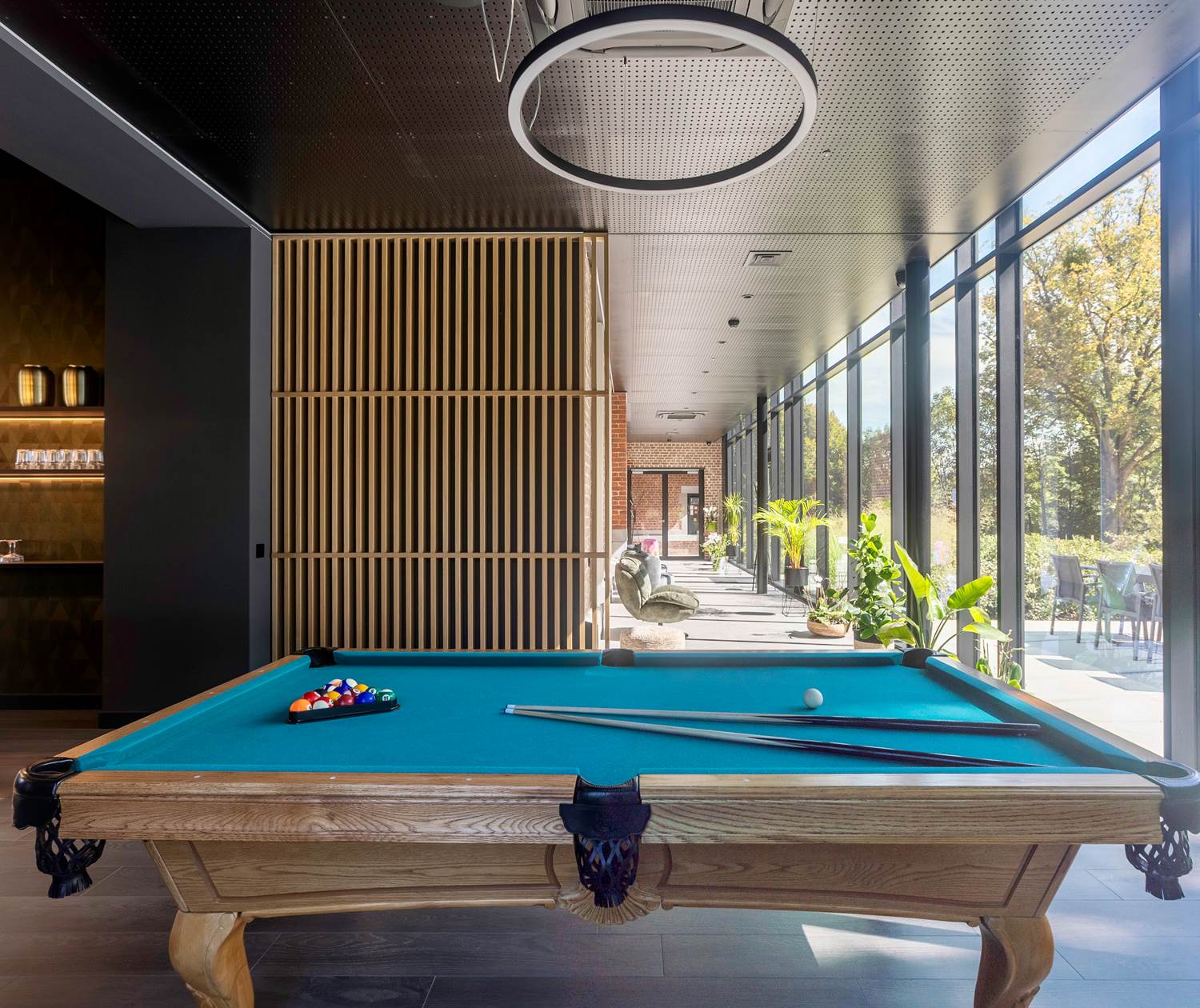 Pool table