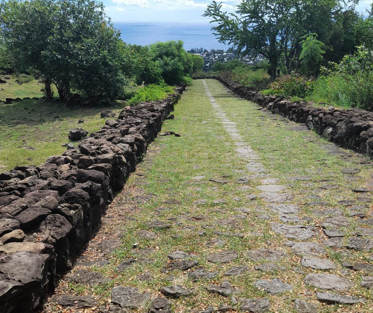 Chemin pavé de Bellmène