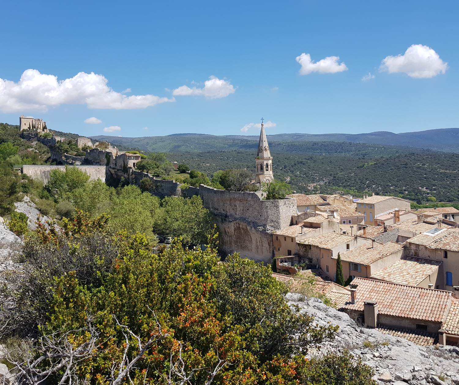 Toits du village de Saint Saturnin les Apt