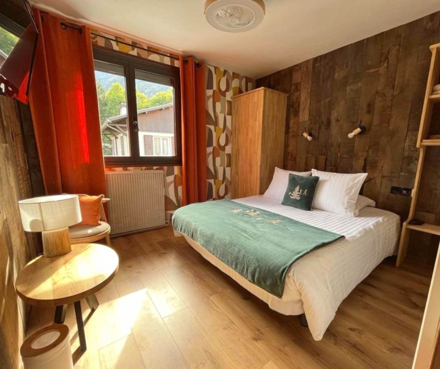 Hotel Bagnères de Luchon St Mamet Pyrénées La Rencluse