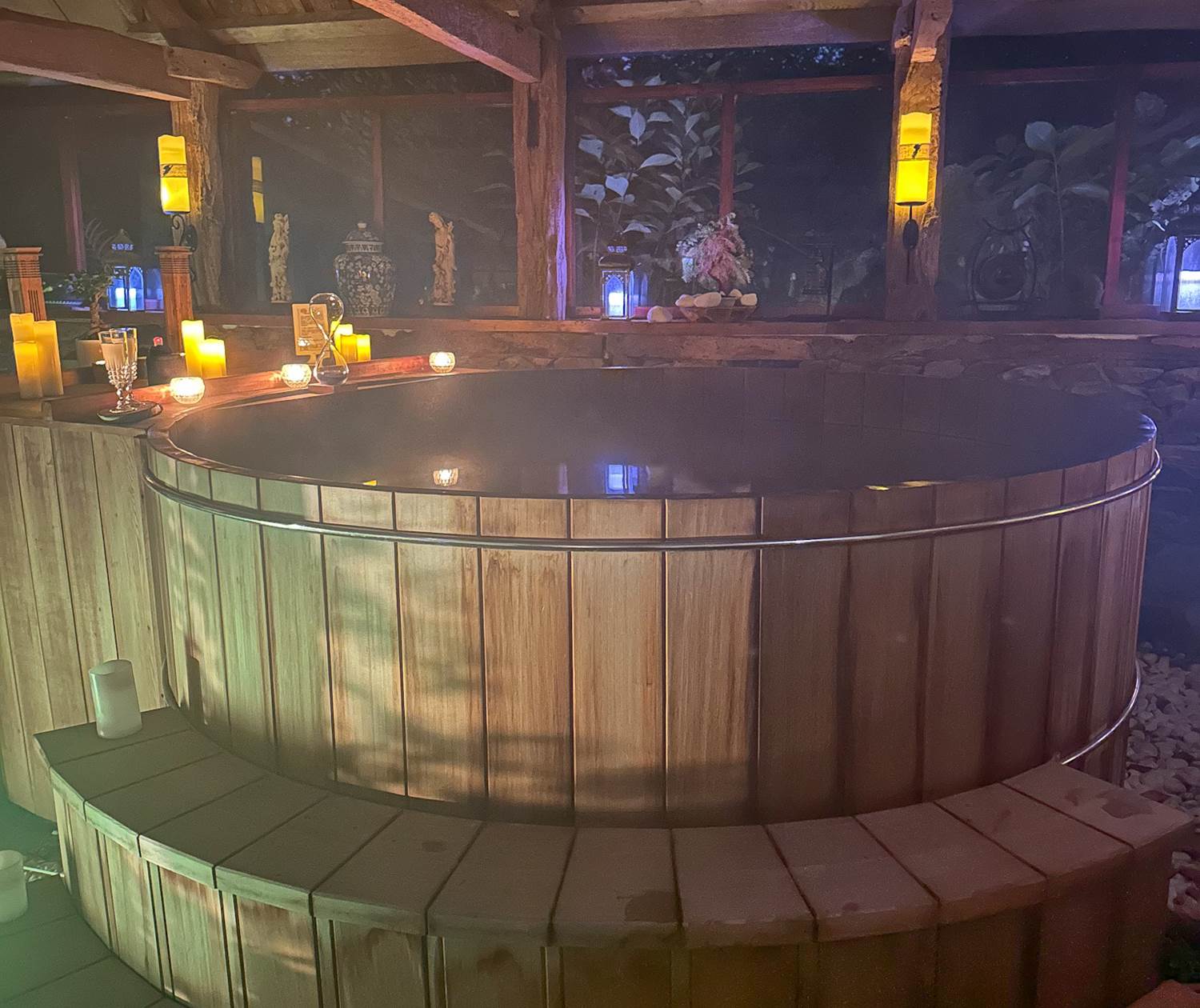 bain chaud Ofuro en cèdre rouge enrichi en sel d'Epsom