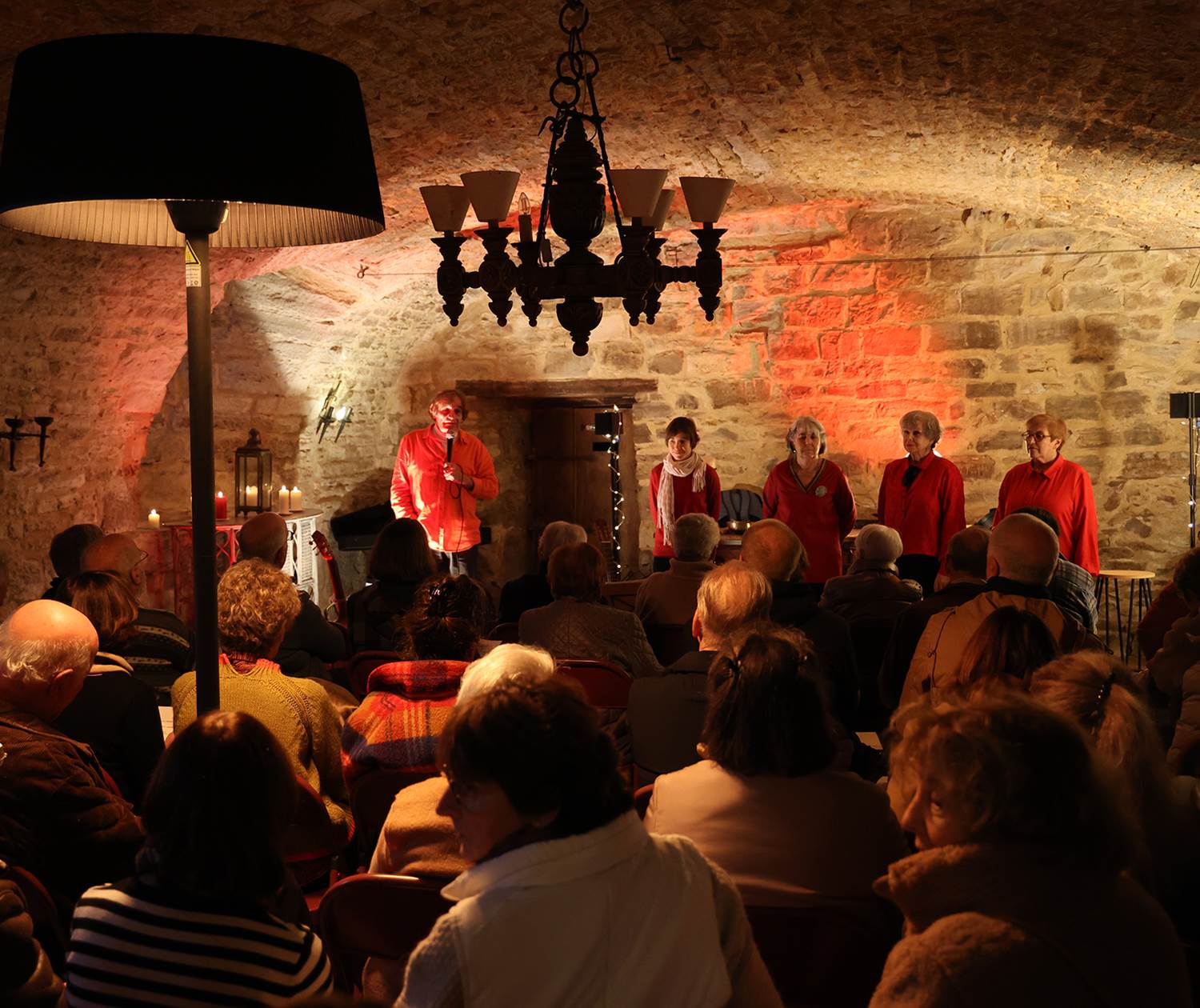 chateau-saint-chamarand-evenements-expositio-animation-lot-salle-voutee