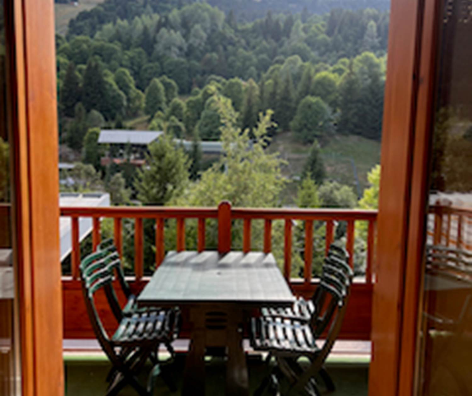 vue montagne depuis le balcon