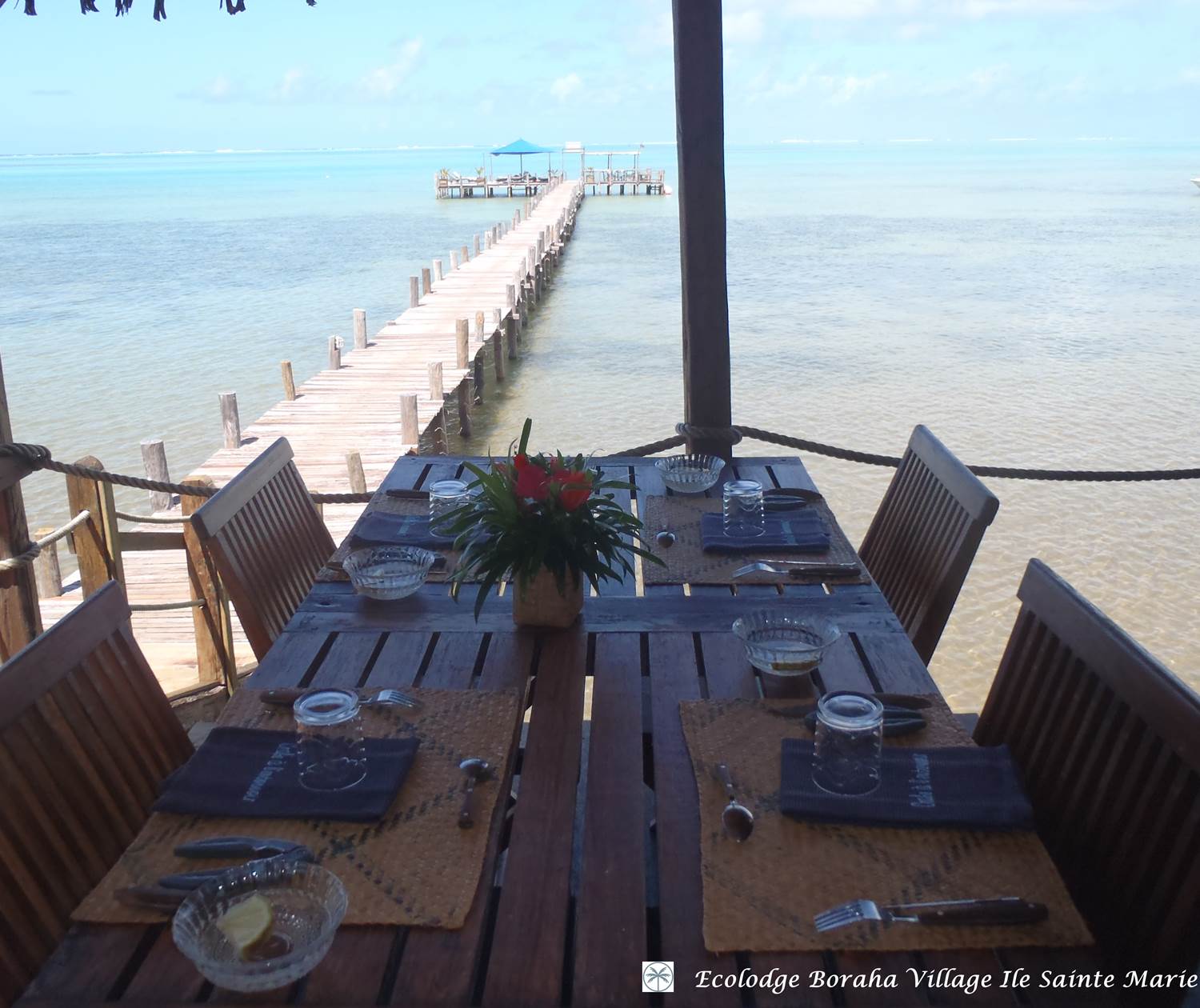 Terrasse Restaurant Boraha VIllage Ile Ste Marie Madagascar 05