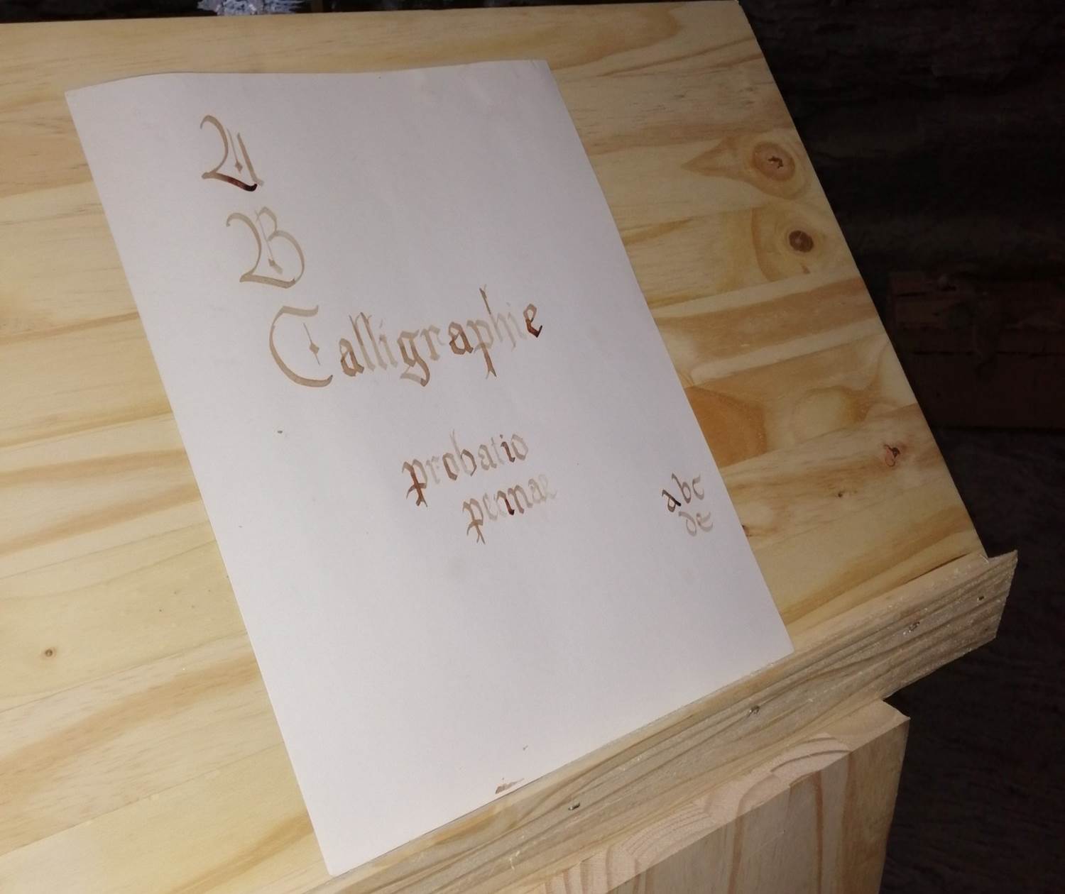 Exemple produit pendant l'animation scriptorium au Château féodal de La Roche-en-Ardenne