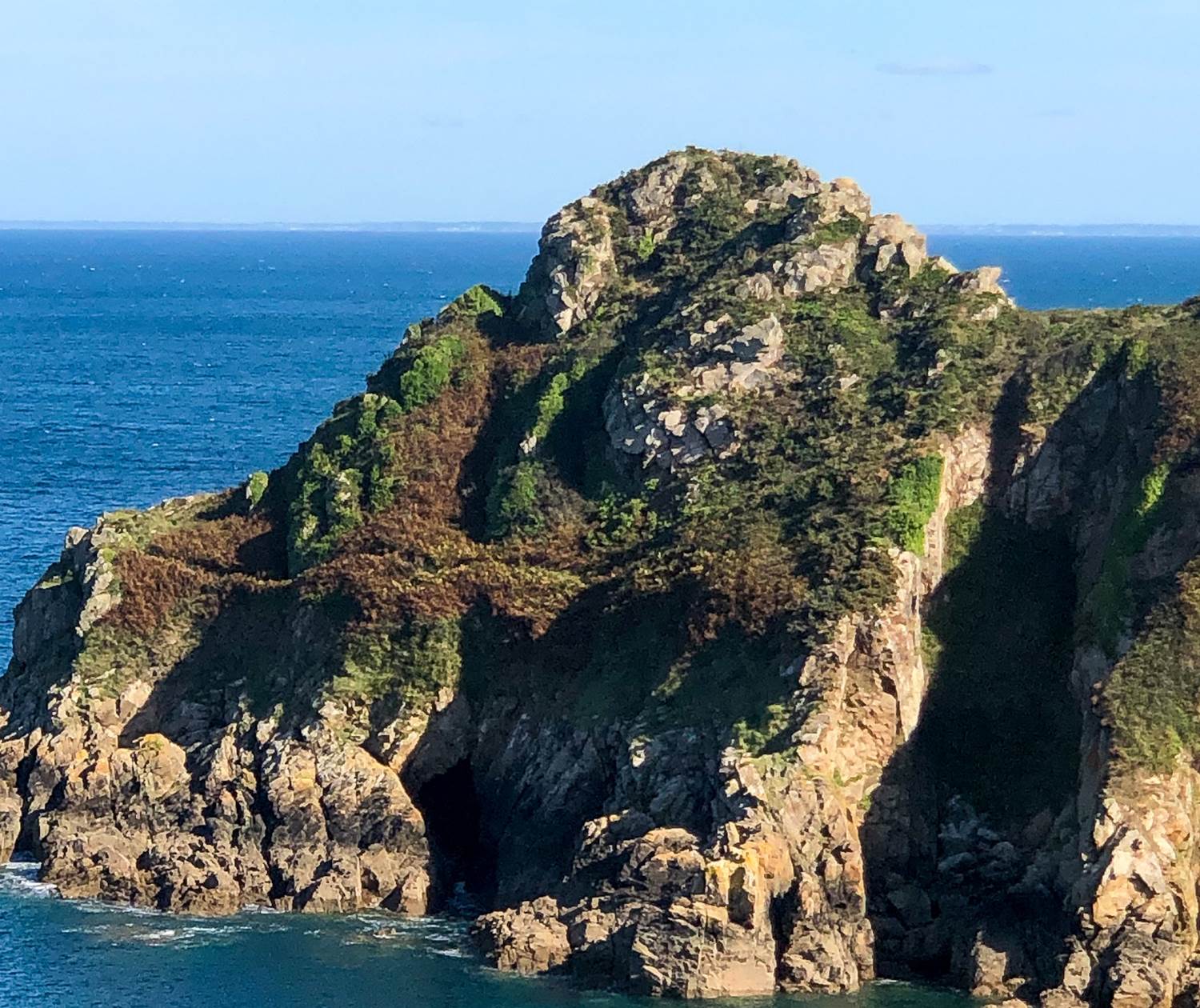 découvir ou re-découvrir les sites incontournables : falaises de Plouha