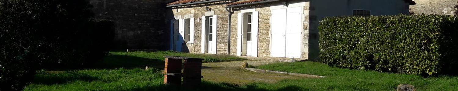 Vue générale depuis le jardin clos
