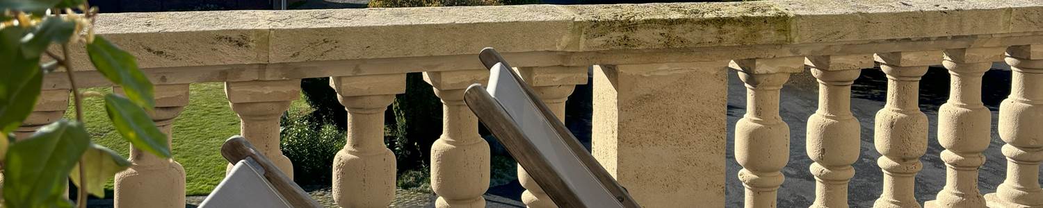 sur le balcon
