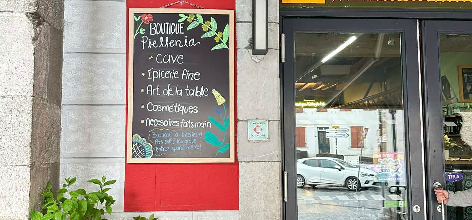 DESCRIPTION BOUTIQUE