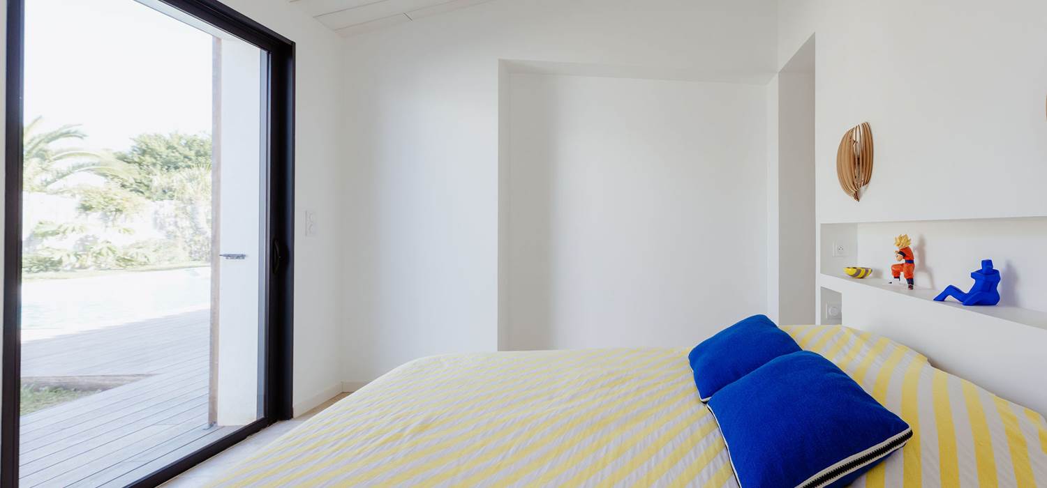 Villa Bleu Baya chambre 3 suite parentale lit double et salle d'eau