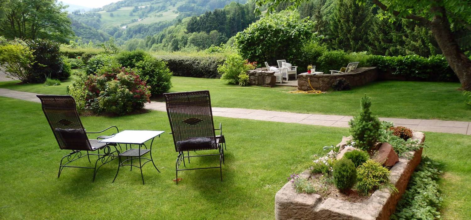 gîte avec un grand jardin clos