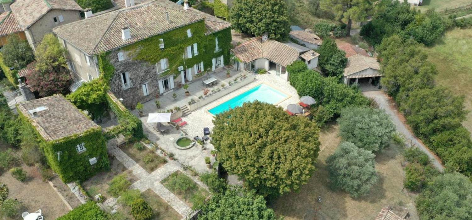 LE-DOMAINE-DU-SOULIER-Le-Domaine