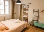 vue sur placard et lit bébé