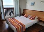 Chambre grand lit appartement