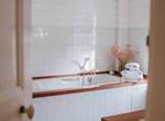 Salle de bain spacieuse 